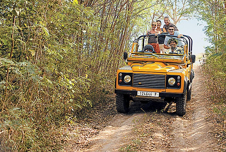 Huahine safari expedition