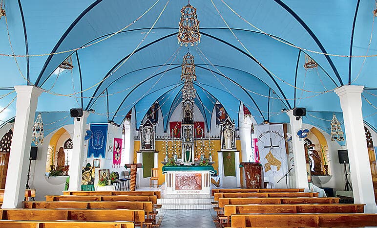 Society Islands & Tuamotus 